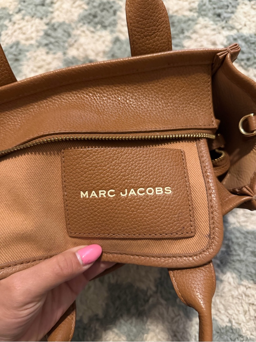 Marc Jacobs Tan Leather 'The Tote Bag' Handbag - Picture 4 of 4